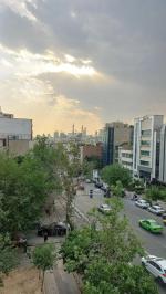 🏢 فرصت استثنایی سرمایه‌گذاری | ساختمان اداری ۷۰۰ متری در قلب عباس‌آباد